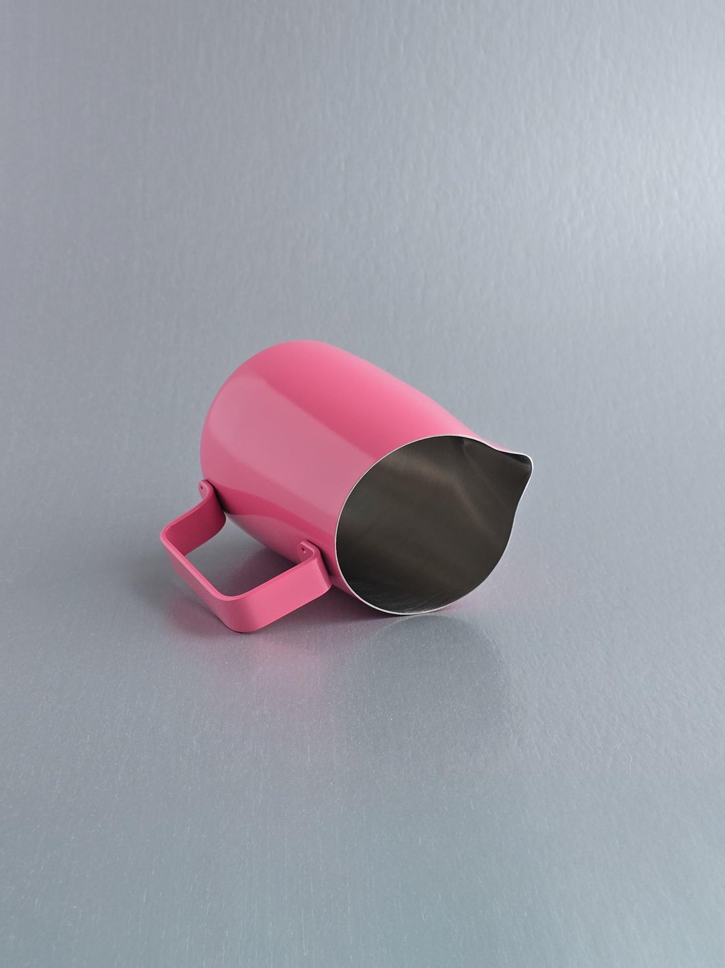 15oz WPM Latte Art Pitcher with Round Spout in Gloss Bubble Gum