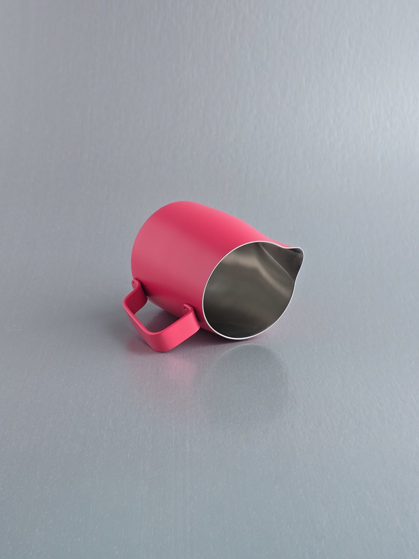 10oz Latte Art Pitcher with Wide Spout in Peony