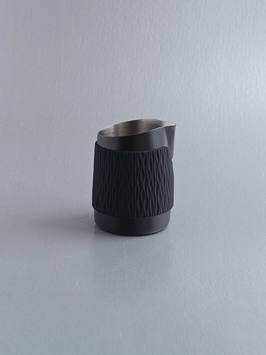 15OZ SLOW POUR SUPPLY® X WPM Monochrome Handleless Latte Art Pitcher with Soft Touch Silicone Wrap -Midnight Black