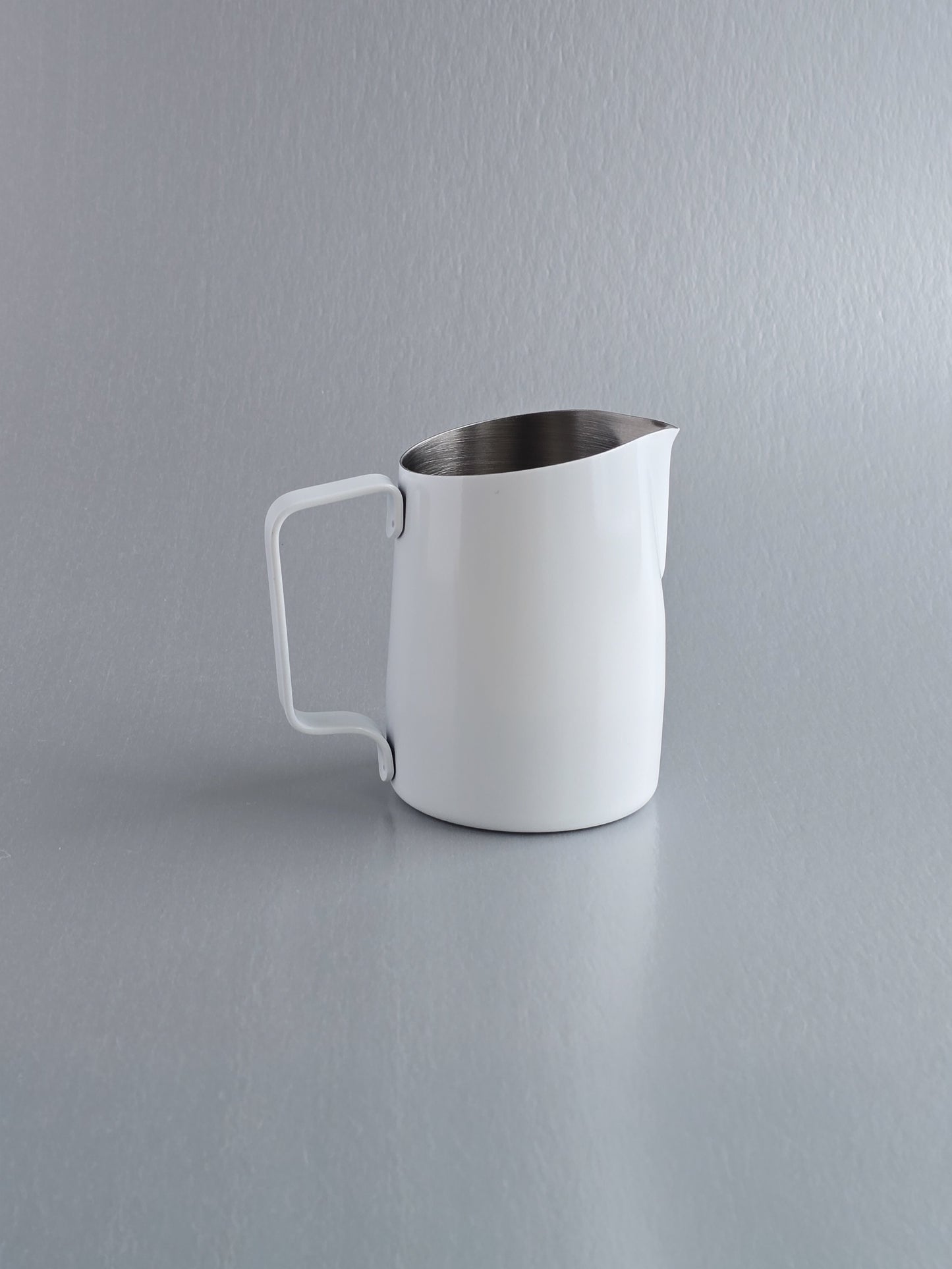 15oz Snowfall Pitcher with Narrow Spout