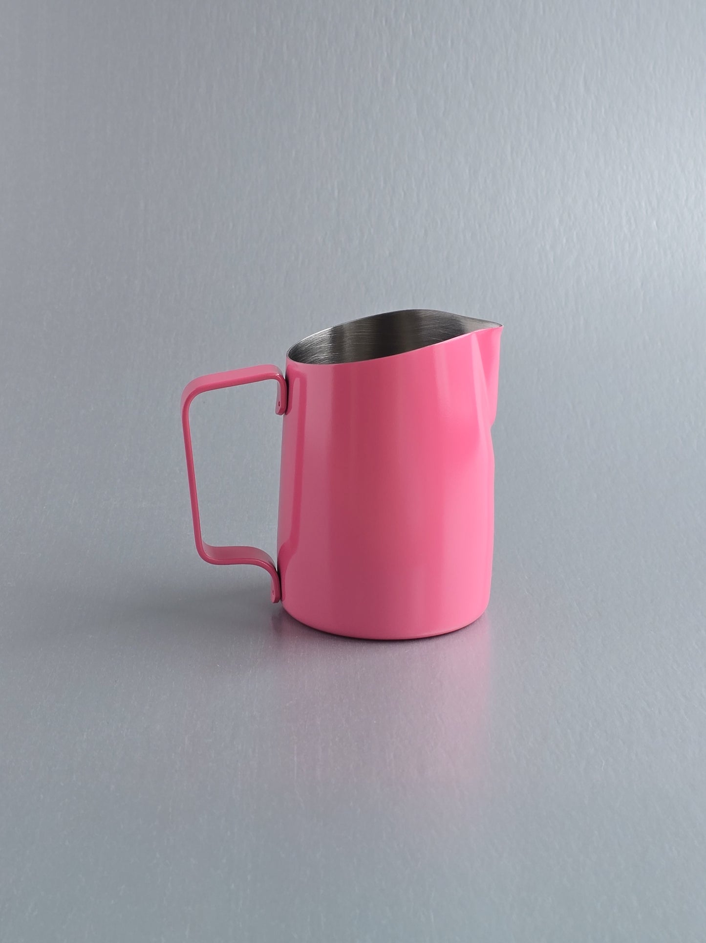 15oz WPM Latte Art Pitcher with Round Spout in Gloss Bubble Gum