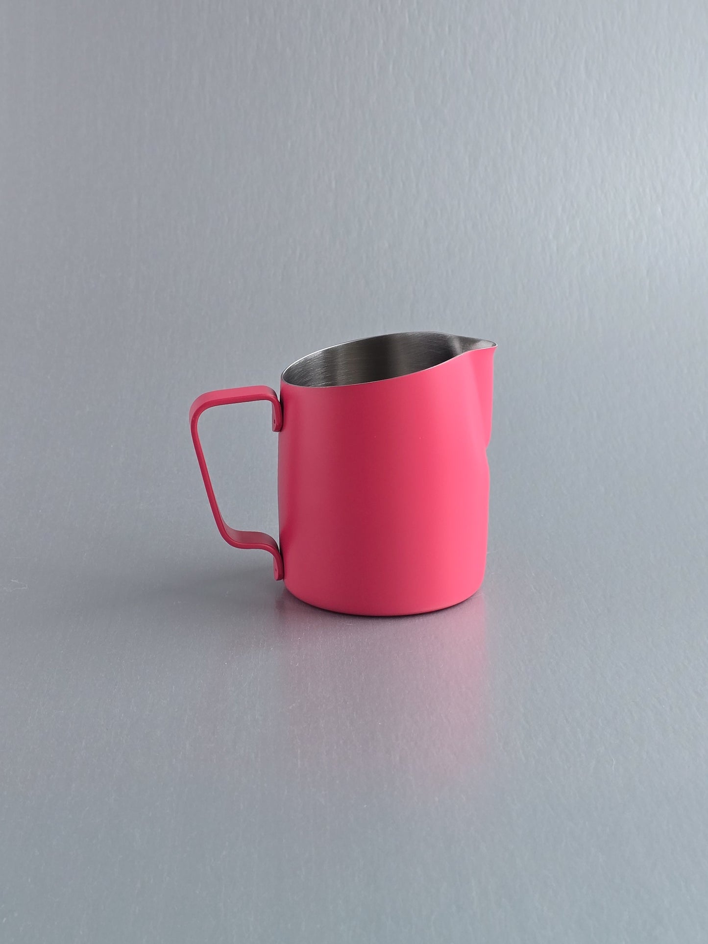 10oz Latte Art Pitcher with Wide Spout in Peony