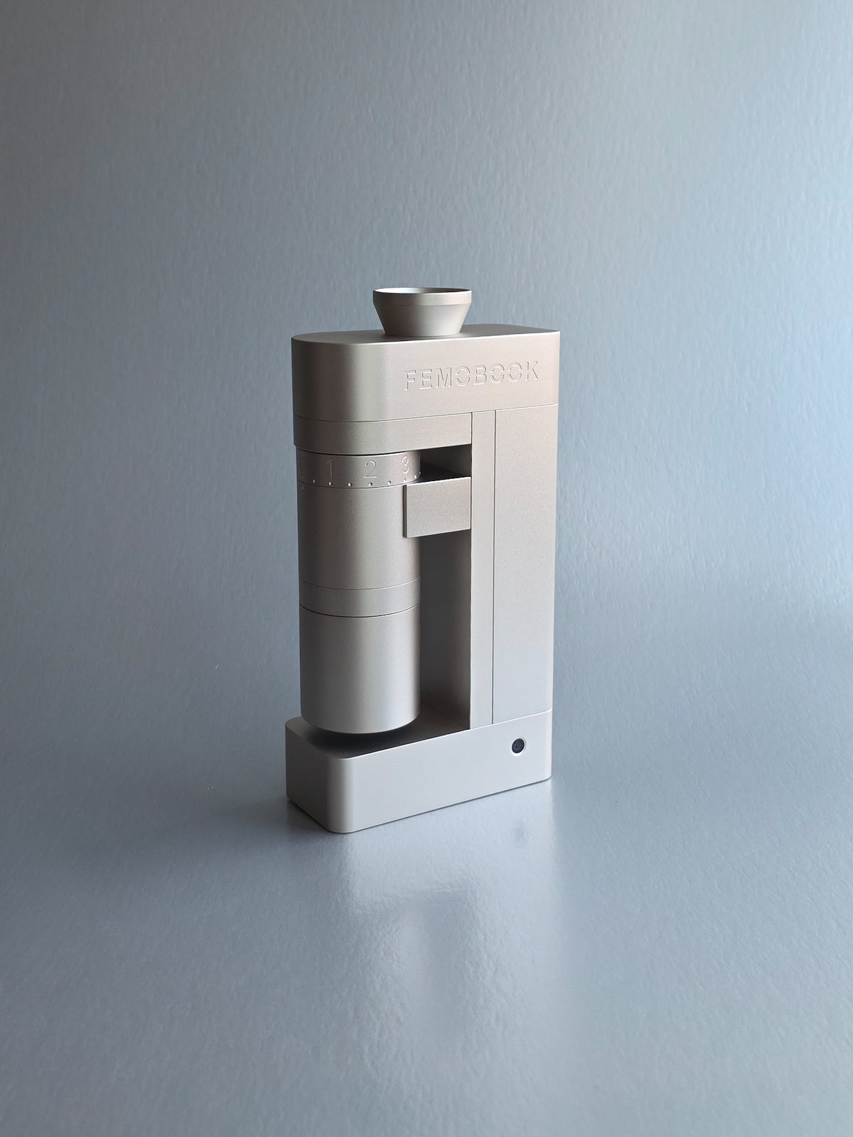 Femobook - A4Z Rechargeable Electric Grinder - Champagne Gold